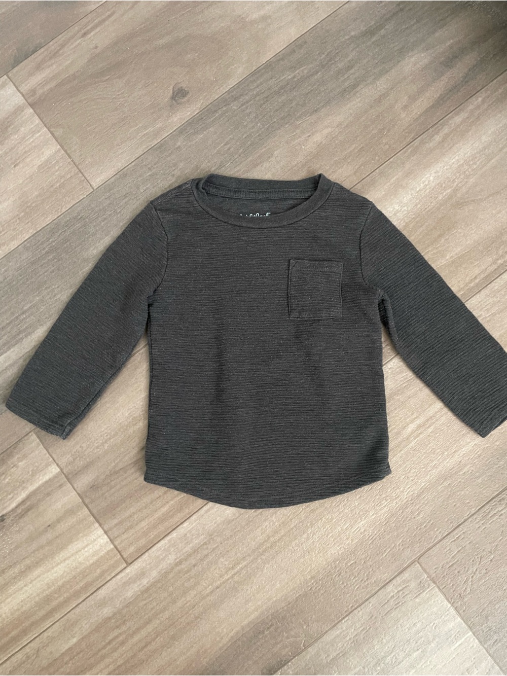 ‼️Mix and Match 3 items for $5‼️ 
Cat & Jack Charcoal Long Sleeve Top